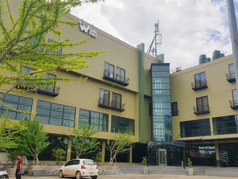 Work Den Chiangrai Hotel Чианг Рай Екстериор снимка