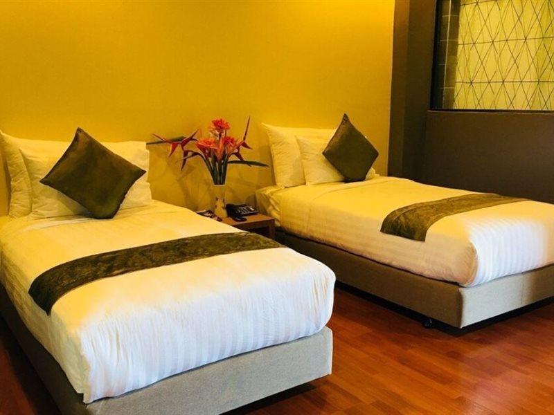 Work Den Chiangrai Hotel Чианг Рай Екстериор снимка