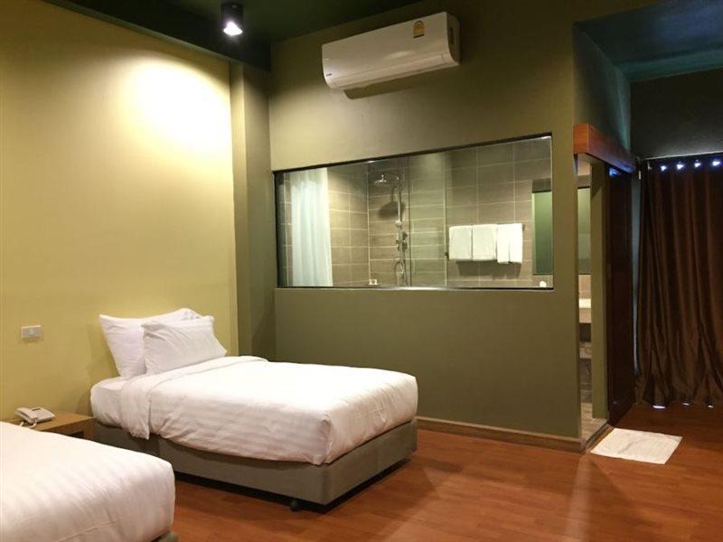 Work Den Chiangrai Hotel Чианг Рай Екстериор снимка