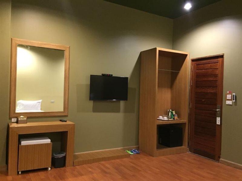 Work Den Chiangrai Hotel Чианг Рай Екстериор снимка
