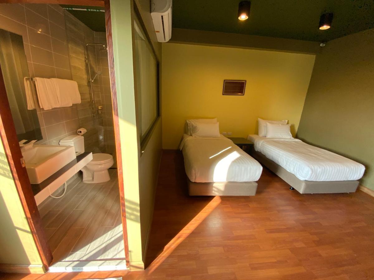 Work Den Chiangrai Hotel Чианг Рай Екстериор снимка