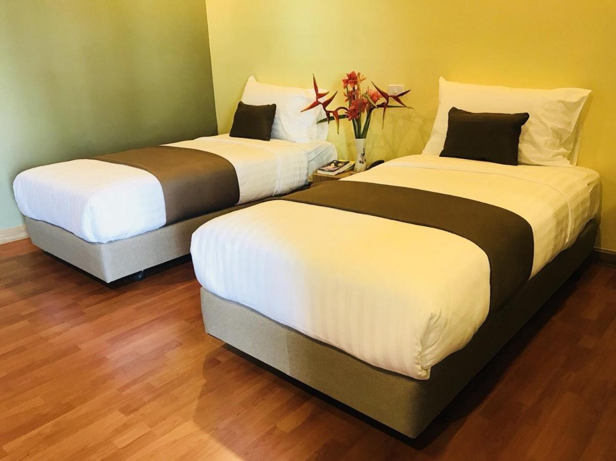 Work Den Chiangrai Hotel Чианг Рай Екстериор снимка