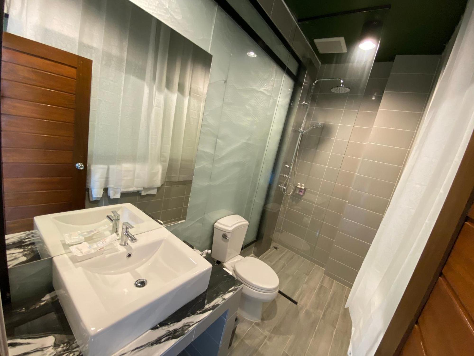 Work Den Chiangrai Hotel Чианг Рай Екстериор снимка