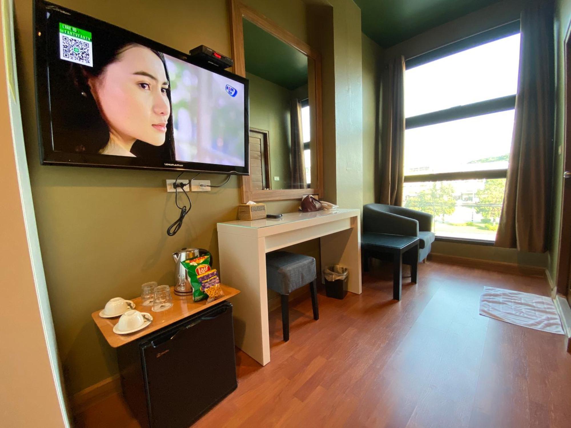 Work Den Chiangrai Hotel Чианг Рай Екстериор снимка