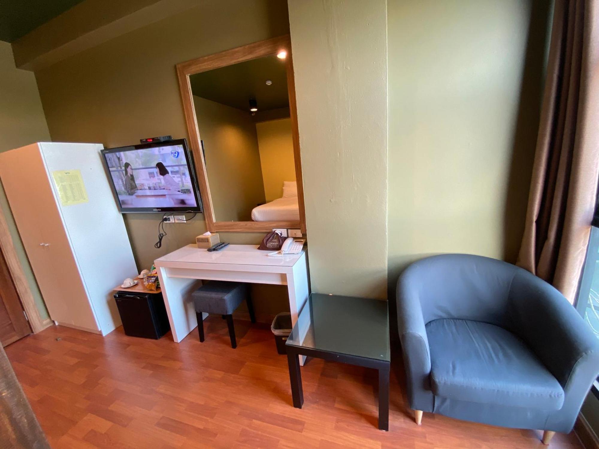 Work Den Chiangrai Hotel Чианг Рай Екстериор снимка